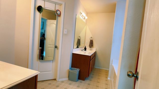 2018 Cliffside Drive, Arlington, TX 76018