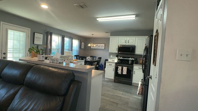 2018 Cliffside Drive, Arlington, TX 76018