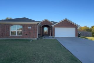 2018 Cliffside Drive, Arlington, TX 76018