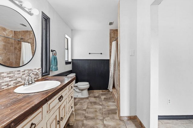 4 & 6 Acacia DR, Wimberley, TX 78676