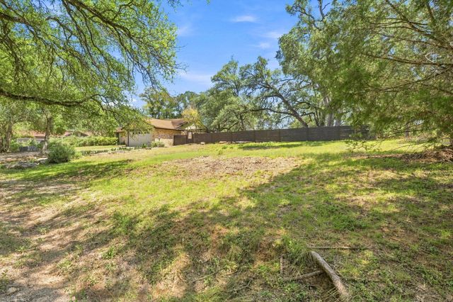 4 & 6 Acacia DR, Wimberley, TX 78676