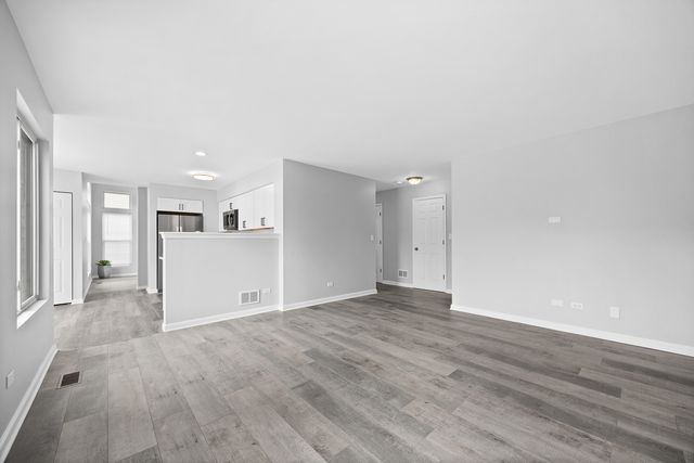 631 Kingsbrooke Crossing, Bolingbrook, IL 60440