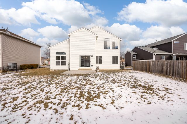 631 Kingsbrooke Crossing, Bolingbrook, IL 60440