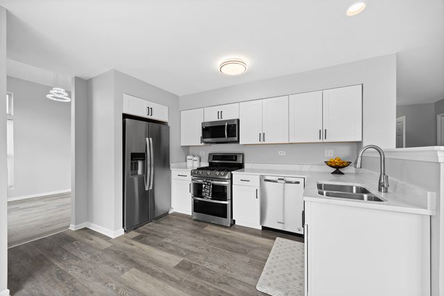 631 Kingsbrooke Crossing, Bolingbrook, IL 60440