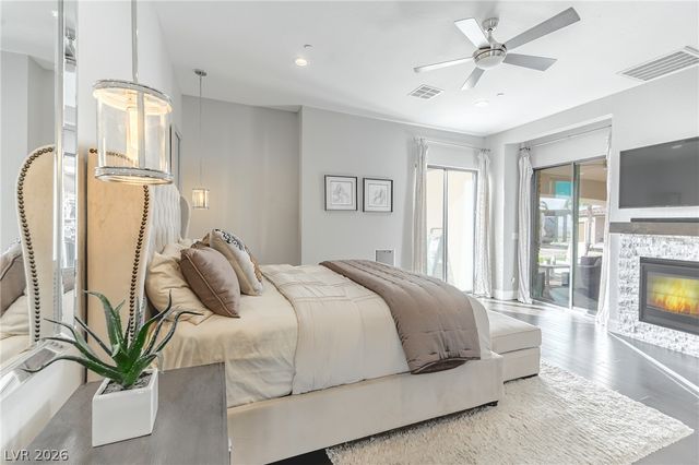 240 San Salvador Avenue, Henderson, NV 89002