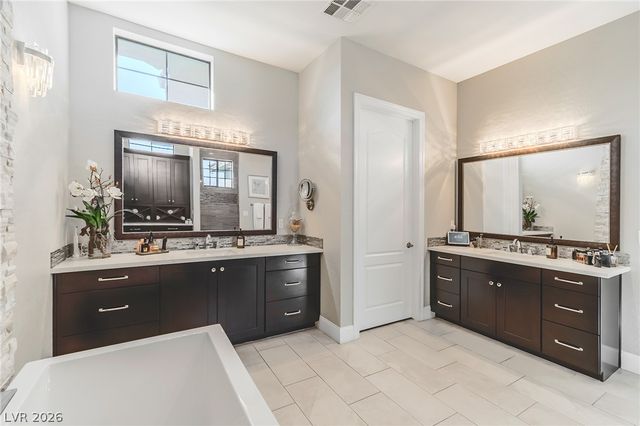 240 San Salvador Avenue, Henderson, NV 89002
