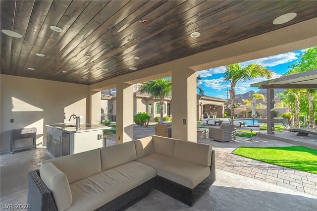 240 San Salvador Avenue, Henderson, NV 89002