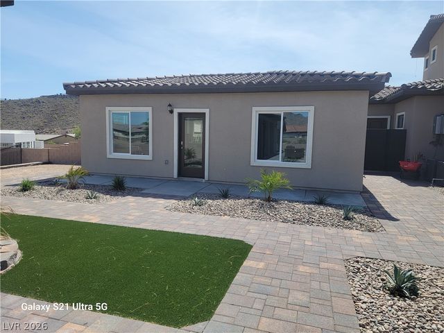 240 San Salvador Avenue, Henderson, NV 89002