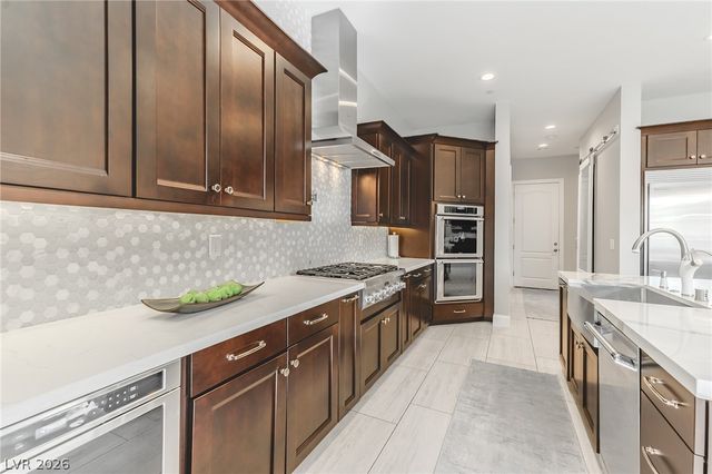 240 San Salvador Avenue, Henderson, NV 89002