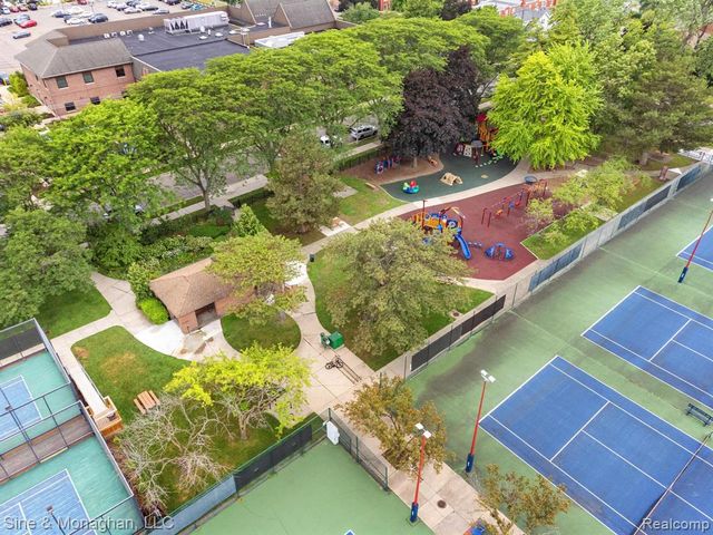 679 Neff Road, Grosse Pointe, MI 48230