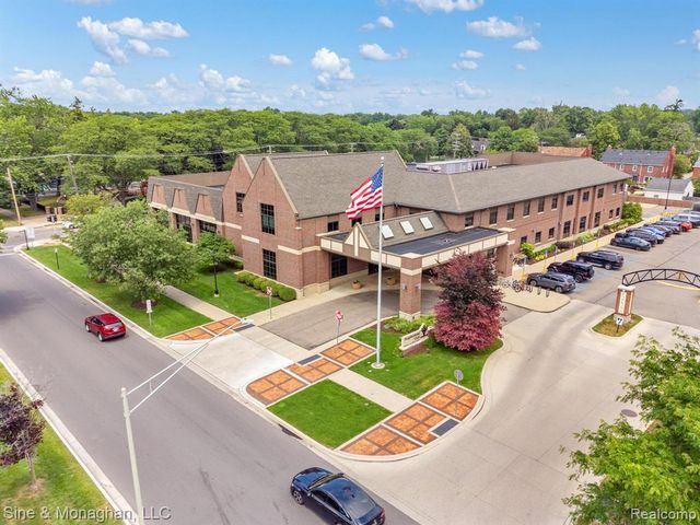 679 Neff Road, Grosse Pointe, MI 48230