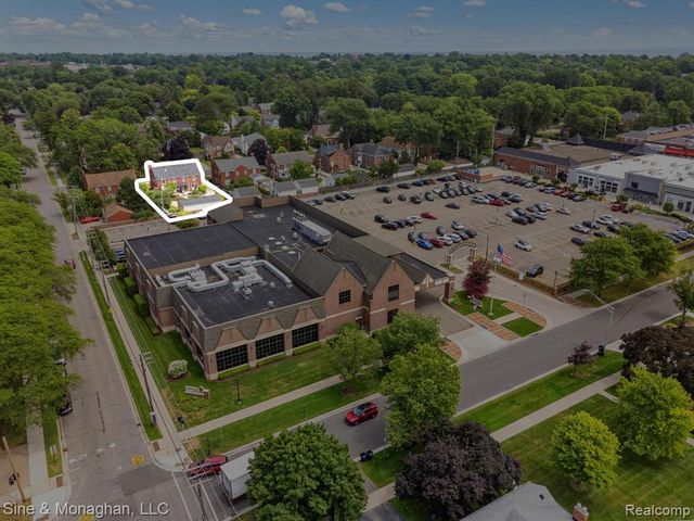 679 Neff Road, Grosse Pointe, MI 48230
