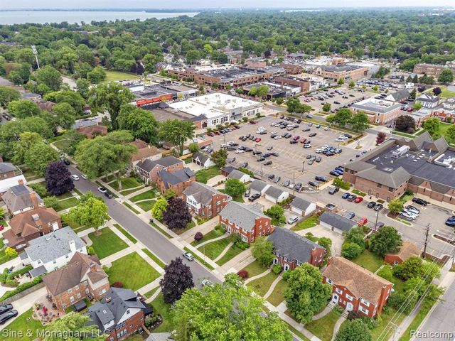 679 Neff Road, Grosse Pointe, MI 48230