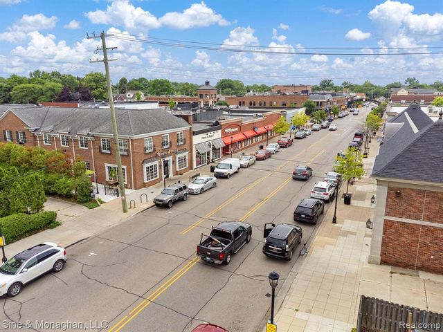679 Neff Road, Grosse Pointe, MI 48230