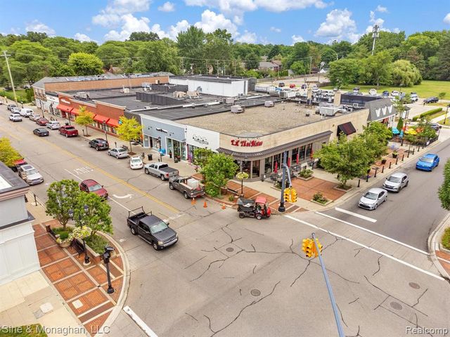 679 Neff Road, Grosse Pointe, MI 48230