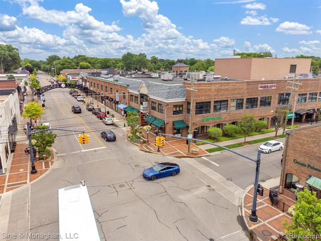 679 Neff Road, Grosse Pointe, MI 48230