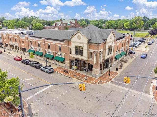 679 Neff Road, Grosse Pointe, MI 48230