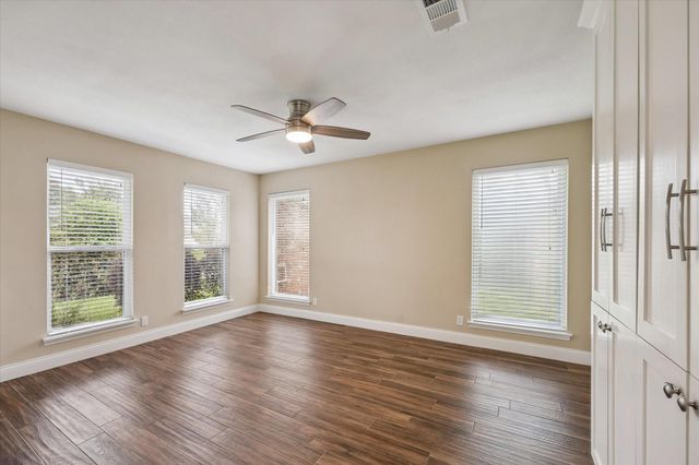 3019 Triway Lane, Houston, TX 77043
