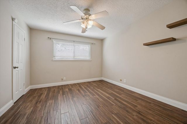 3019 Triway Lane, Houston, TX 77043