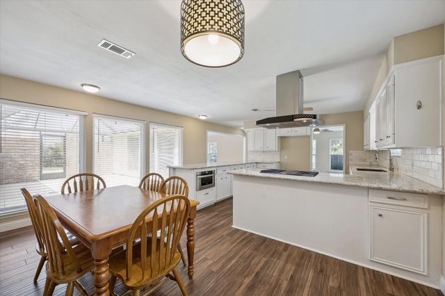 3019 Triway Lane, Houston, TX 77043