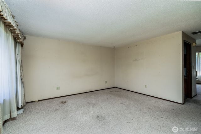 7914 6th Avenue SE, Lacey, WA 98503