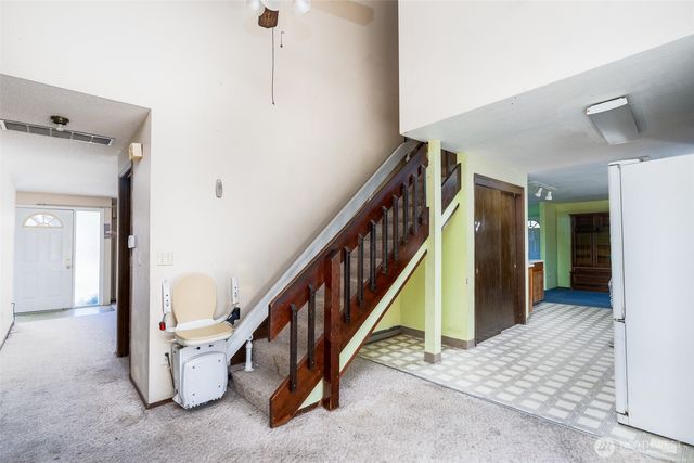 7914 6th Avenue SE, Lacey, WA 98503