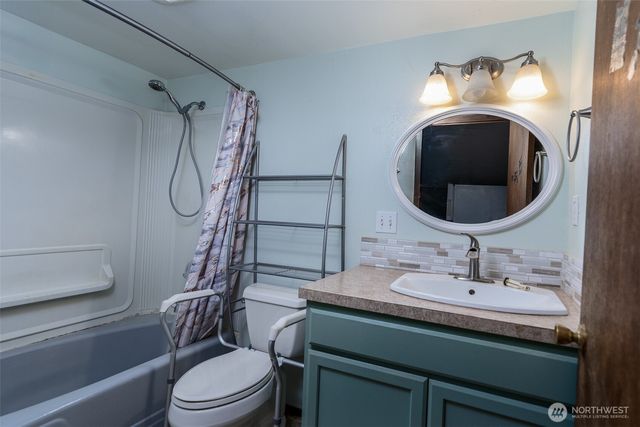 7914 6th Avenue SE, Lacey, WA 98503