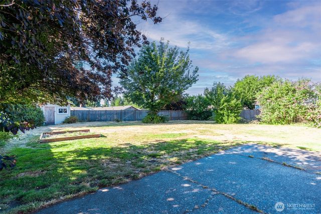 7914 6th Avenue SE, Lacey, WA 98503