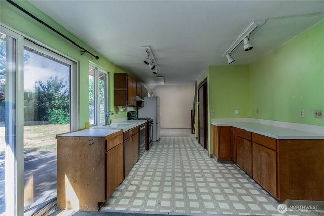 7914 6th Avenue SE, Lacey, WA 98503
