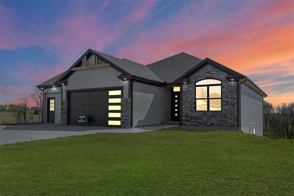 2305 Arbor Lane, Excelsior Springs, MO 64024