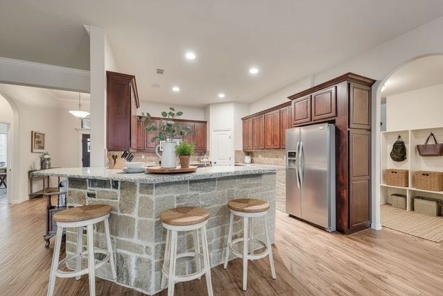 311 Covington Lane, Ovilla, TX 75154