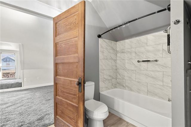 620 E Twin Springs, Siloam Springs, AR 72761