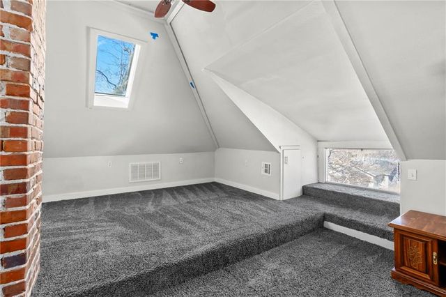 620 E Twin Springs, Siloam Springs, AR 72761