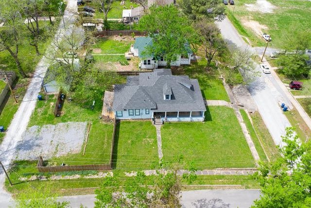 620 E Twin Springs, Siloam Springs, AR 72761