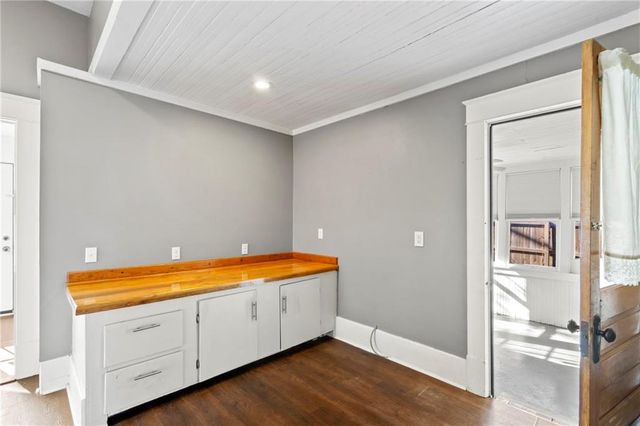 620 E Twin Springs, Siloam Springs, AR 72761