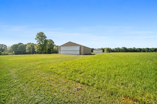 15287 AIRPORT Road, Linesville, PA 16424