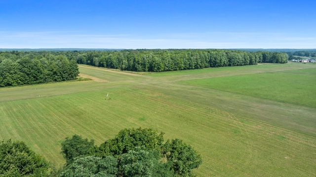 15287 AIRPORT Road, Linesville, PA 16424