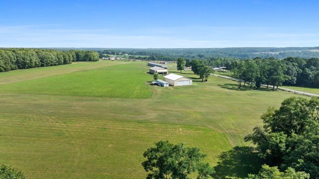 15287 AIRPORT Road, Linesville, PA 16424