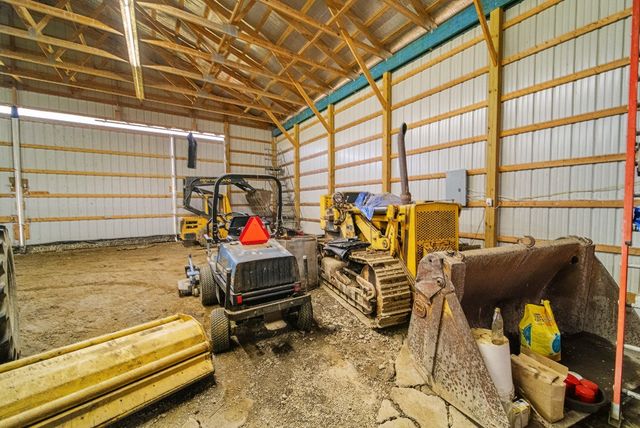 15287 AIRPORT Road, Linesville, PA 16424