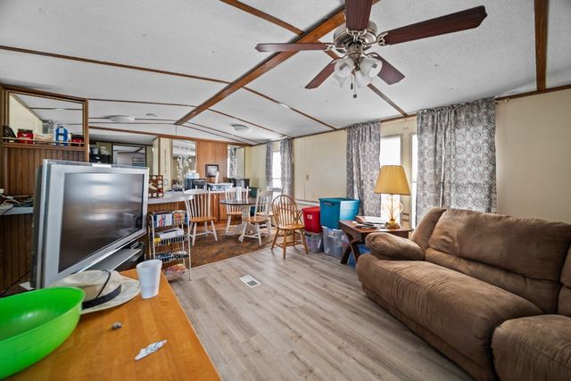 15287 AIRPORT Road, Linesville, PA 16424