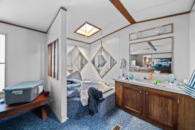 15287 AIRPORT Road, Linesville, PA 16424