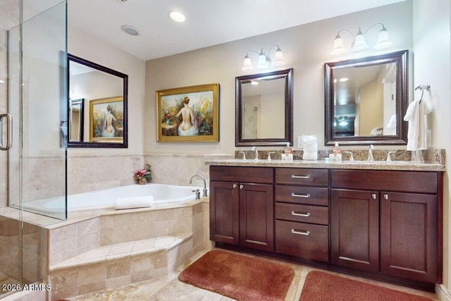 8757 E MONTEROSA Avenue, Scottsdale, AZ 85251