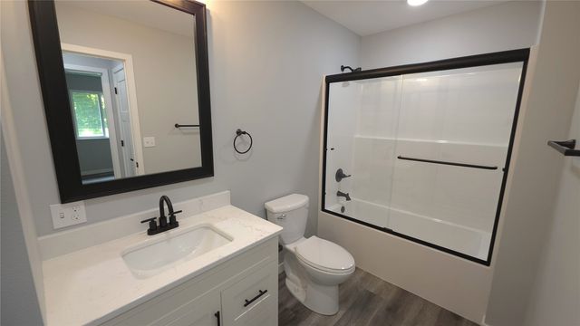 1411 13th Avenue, Belle Plaine, IA 52208