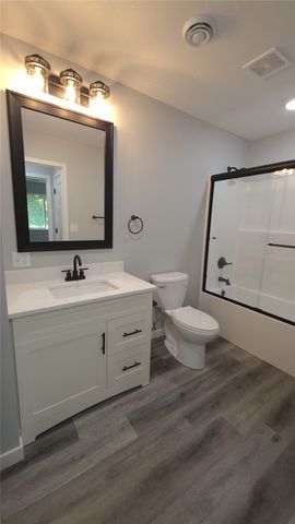 1411 13th Avenue, Belle Plaine, IA 52208