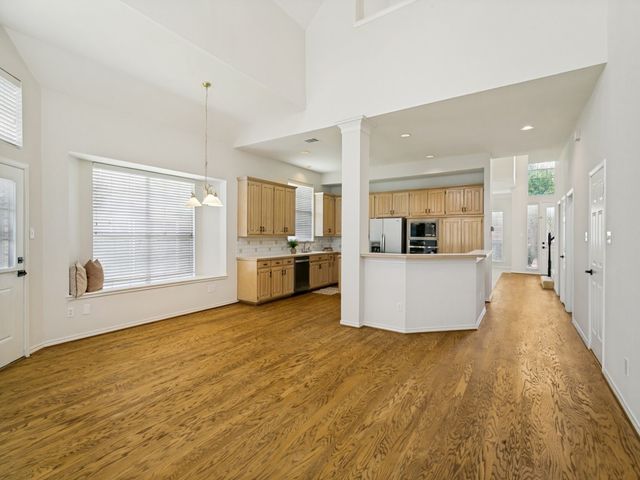 434 Waterside Drive, Irving, TX 75063