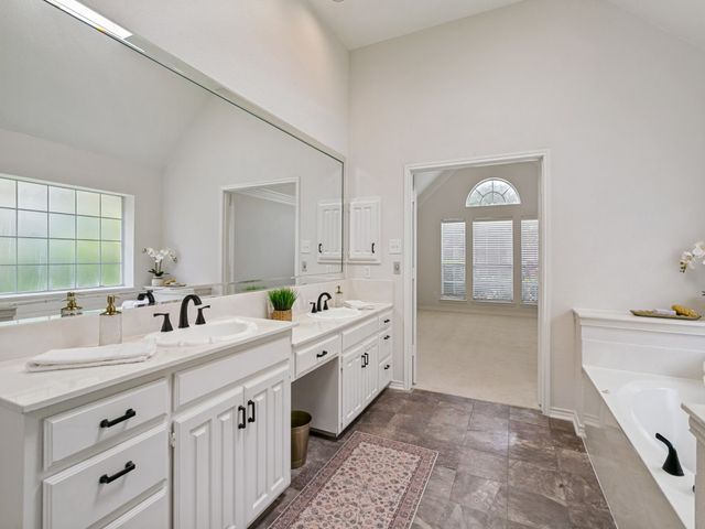 434 Waterside Drive, Irving, TX 75063