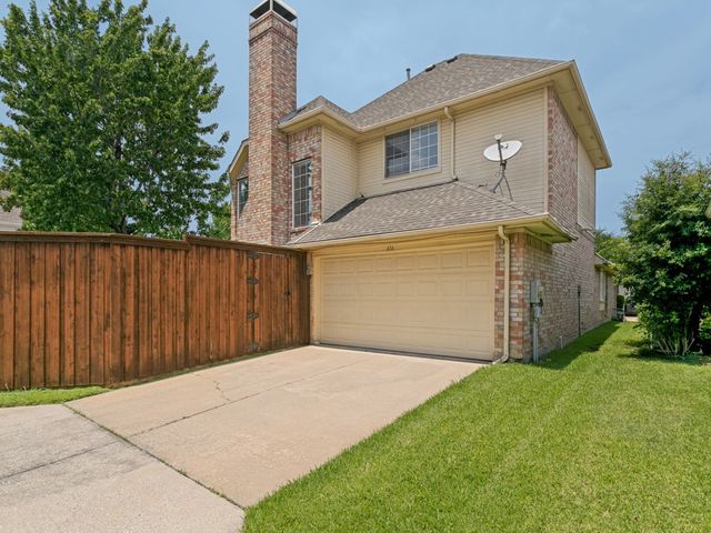 434 Waterside Drive, Irving, TX 75063