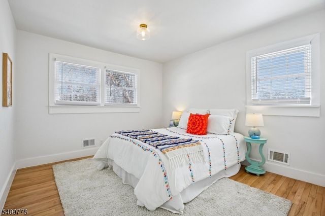 91 Warren Rd, West Orange Twp., NJ 07052