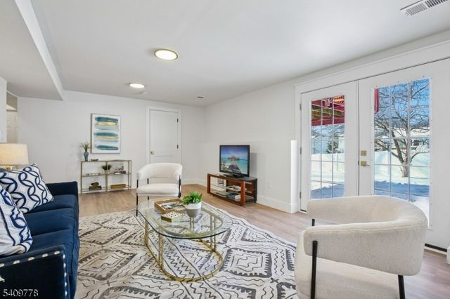 91 Warren Rd, West Orange Twp., NJ 07052