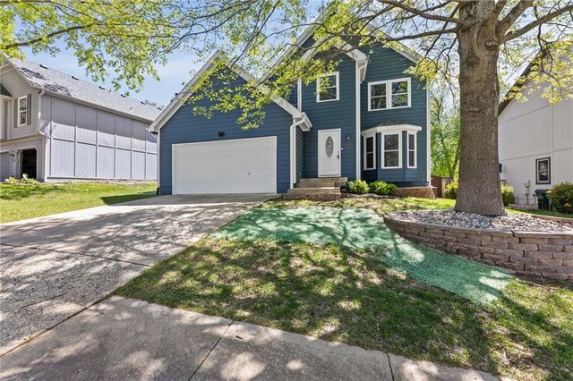 22003 W 47th Terrace, Shawnee, KS 66226